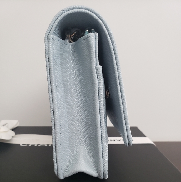 Chanel WOC, blue, light gold hw, caviar, BNIB - Picture 3 of 16